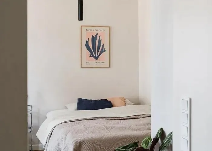 Upea Puutalohuoneisto, Omalla Parkkipaikalla *